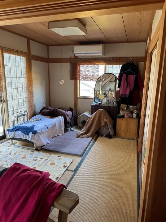 和室の片付け（別室） Before