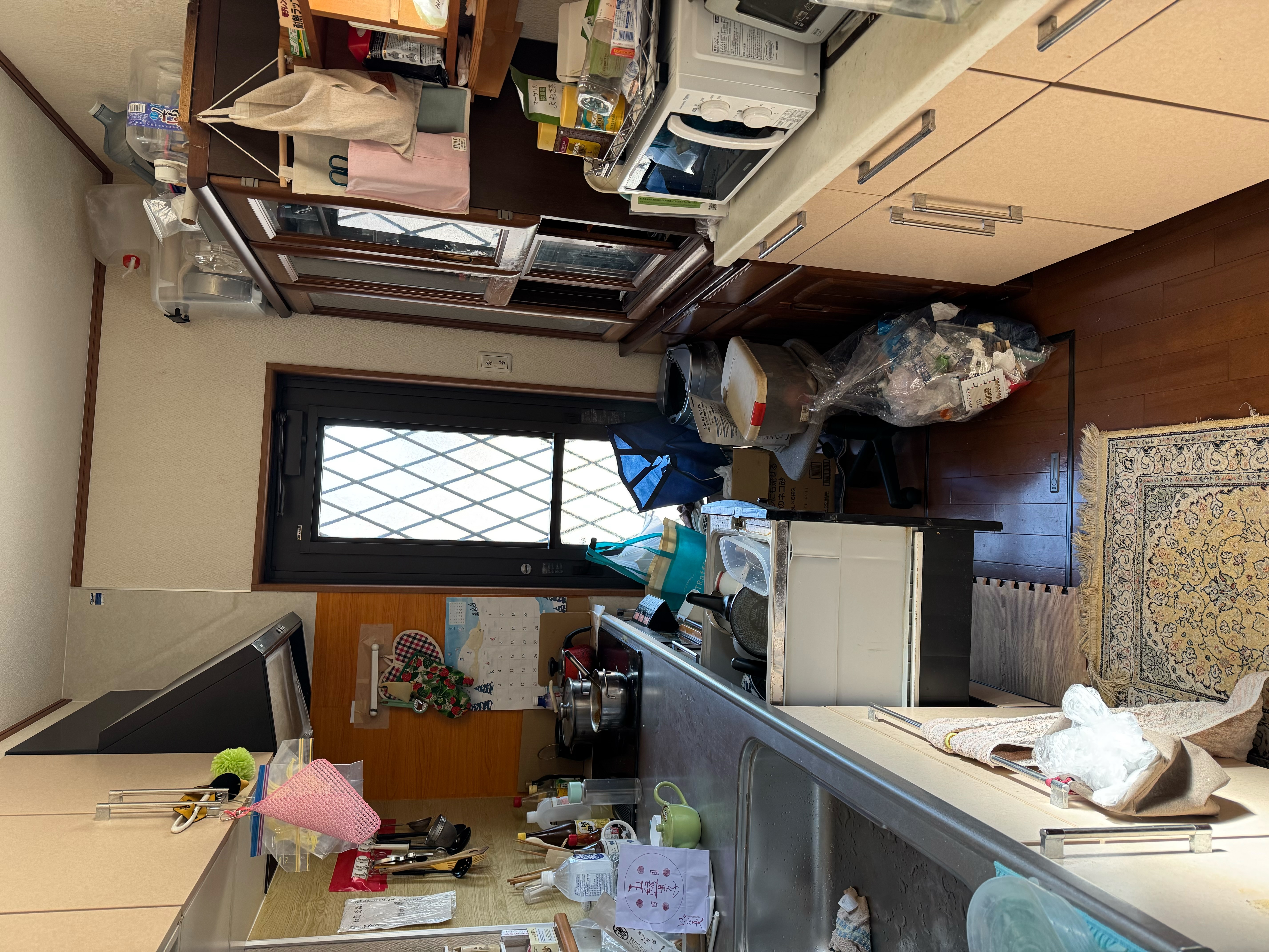 キッチン周り片付け Before