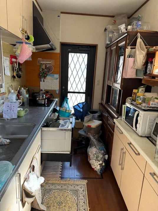 キッチン周りの片付け Before